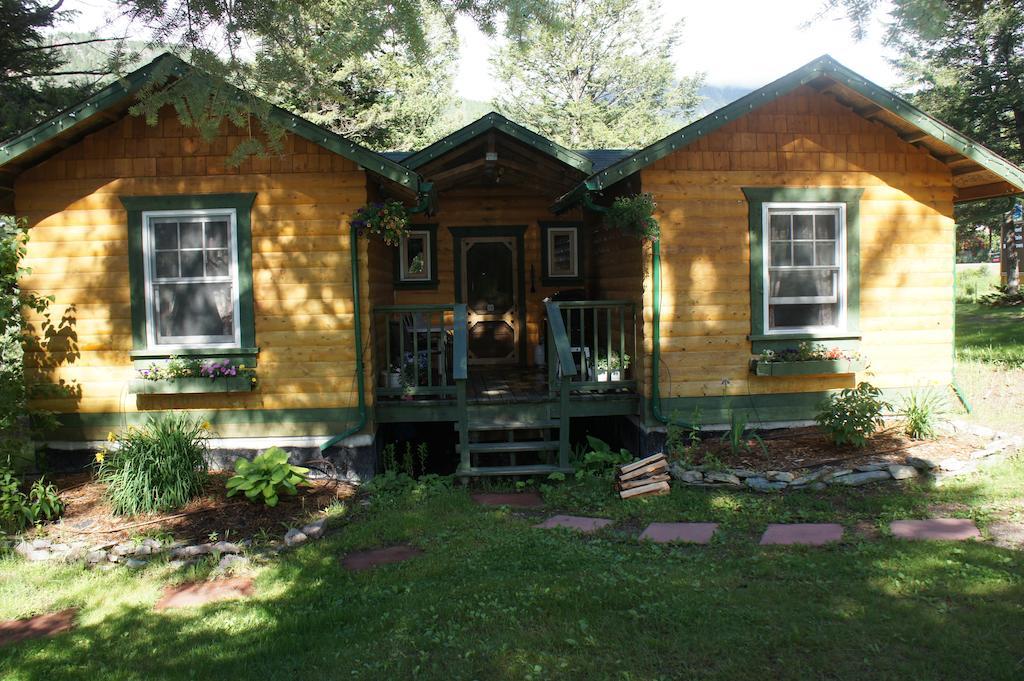Fairmont Mountain Bungalows Fairmont Hot Springs Rom bilde
