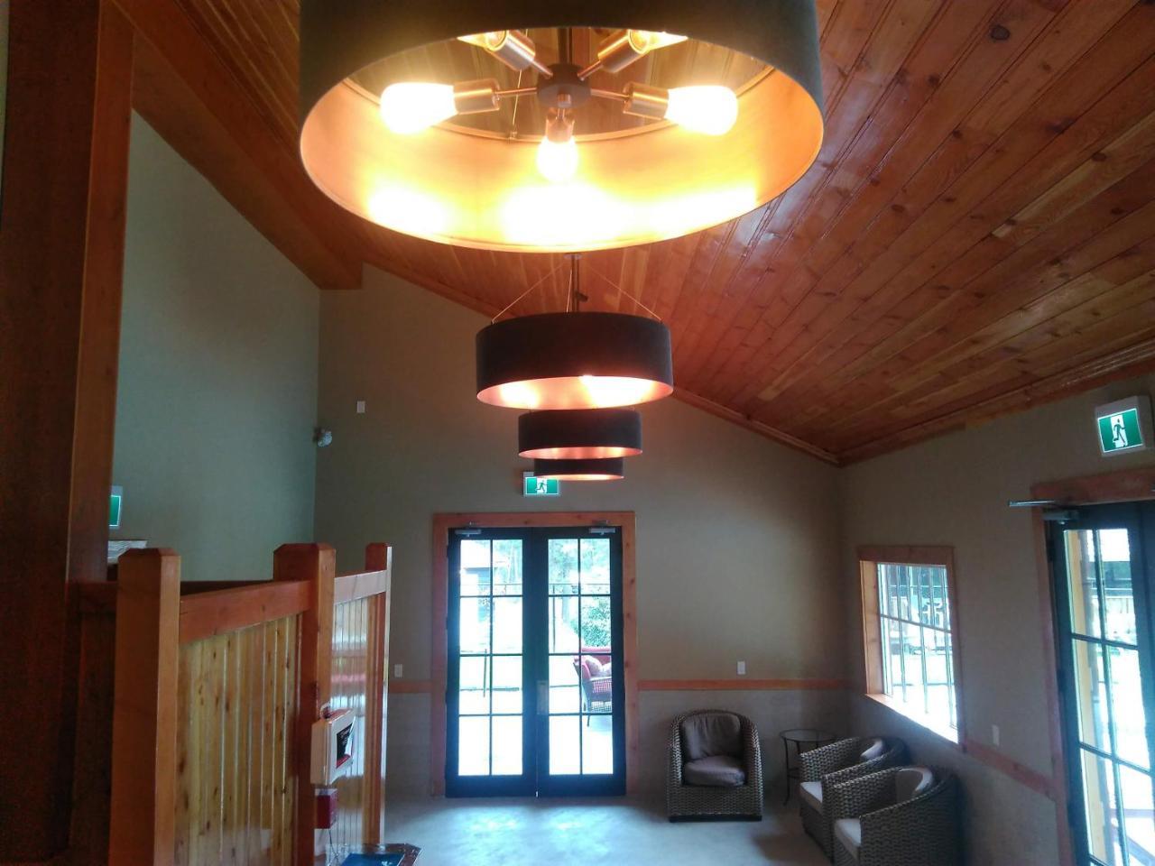 Fairmont Mountain Bungalows Fairmont Hot Springs Eksteriør bilde